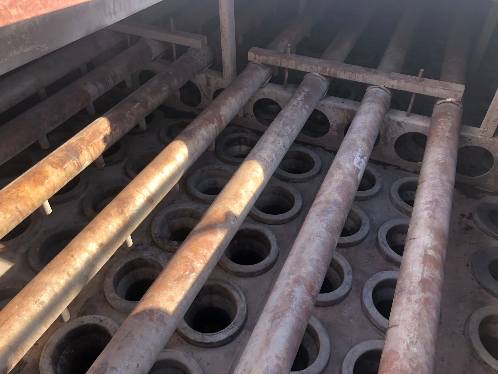 Actual blow-pipe and tube-sheet inspection during compartment checks