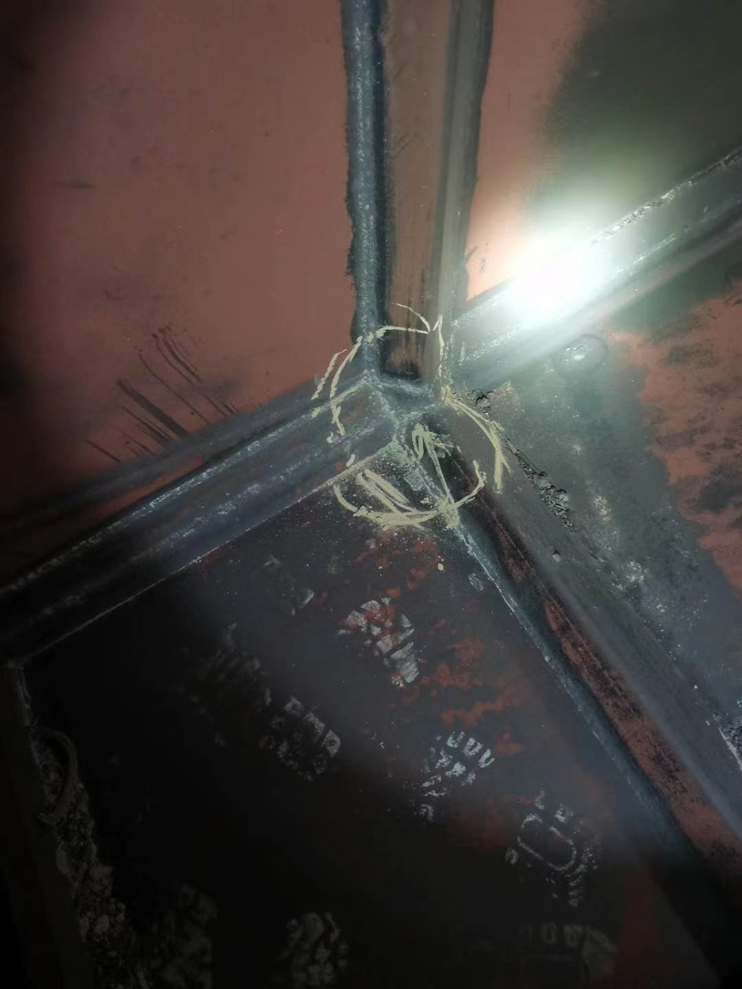 Actual duct leakage point identified during shutdown inspection